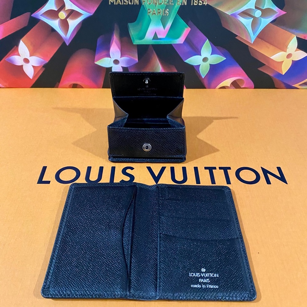 🛑SOLD🛑♠️♣️🖤Authentic Louis Vuitton Taiga Bundle Cases